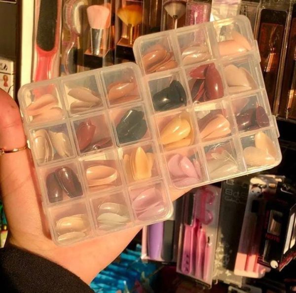Artificial Nails 596 Pcs Beautiful Fancy Fake Nails (Random Color)
